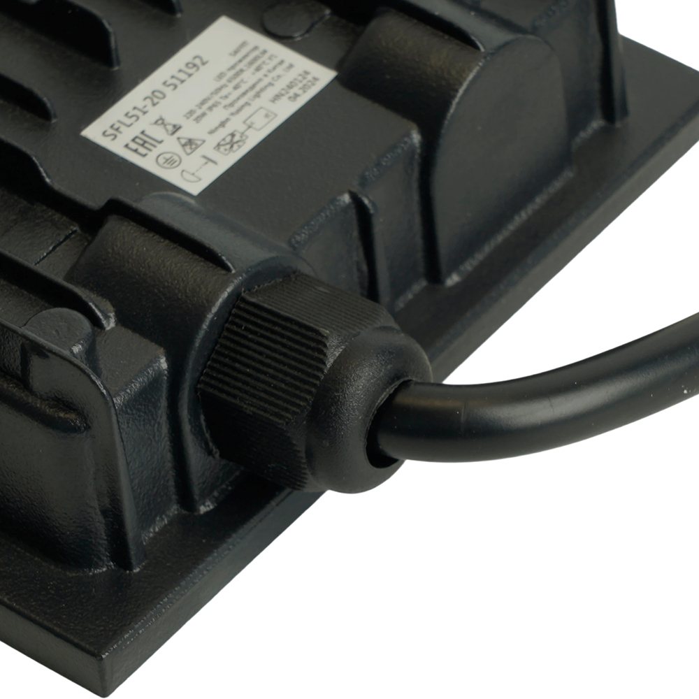 фото светодиодный прожектор saffit sfl51-20 ip65 20w 6500k черный 51192 | 220svet.ru