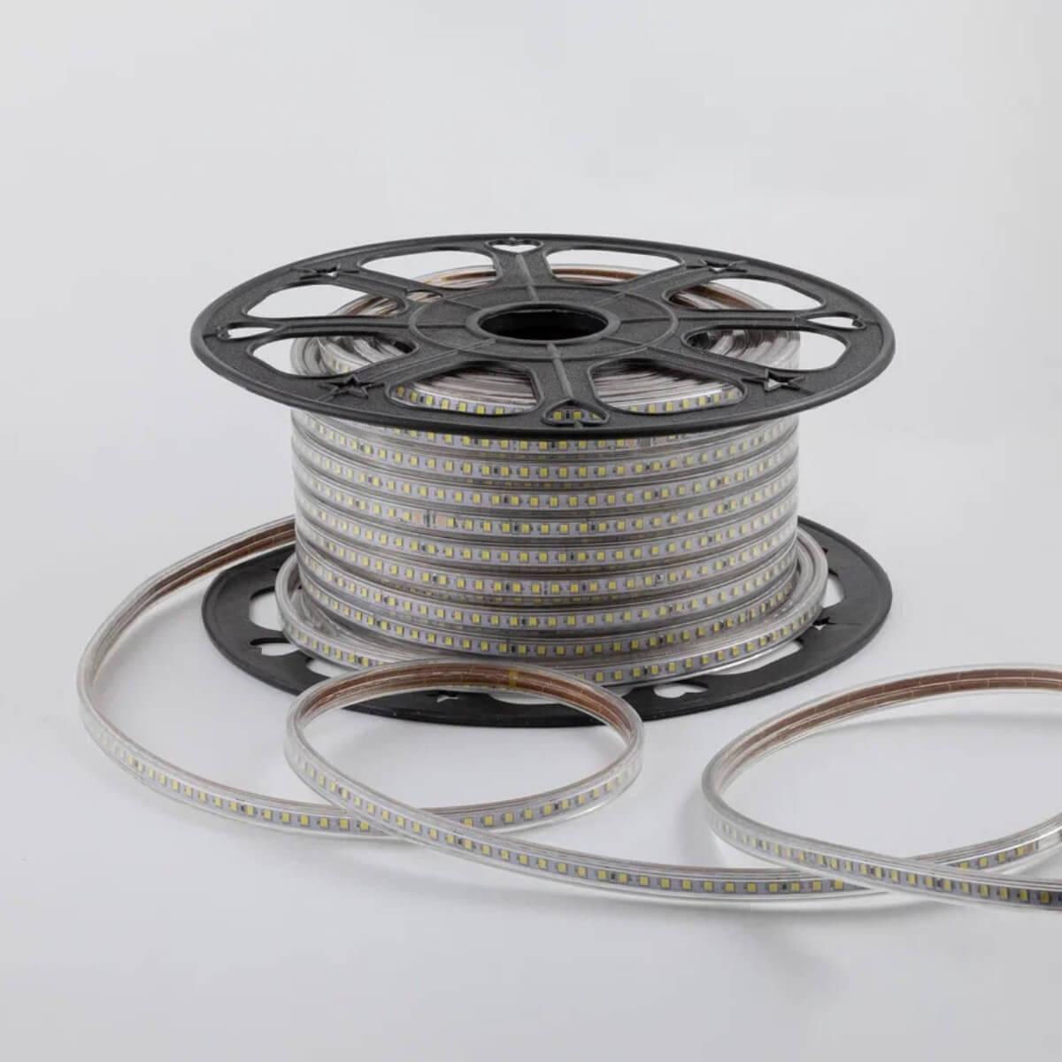 фото влагозащищенная лента ogm 7w/m 120led/m 2835smd теплый белый 50m o17-07 | 220svet.ru